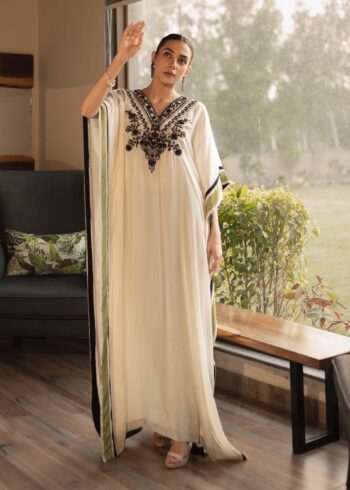 Allure – Ivory Blended Silk Kaftan by Souchaj